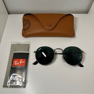 Ray-Ban Round Sunglasses with Case